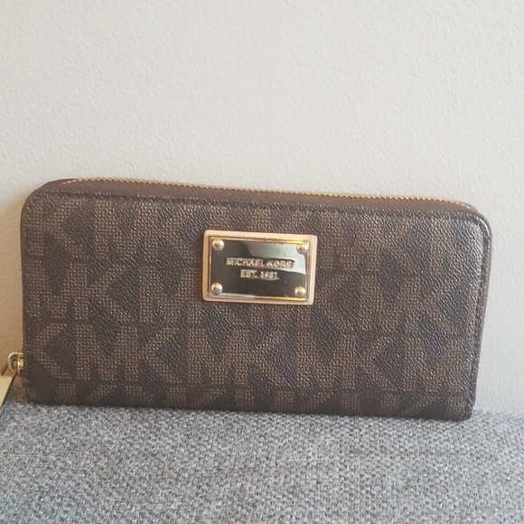 Michael Kors Other - Michael Kors wallet